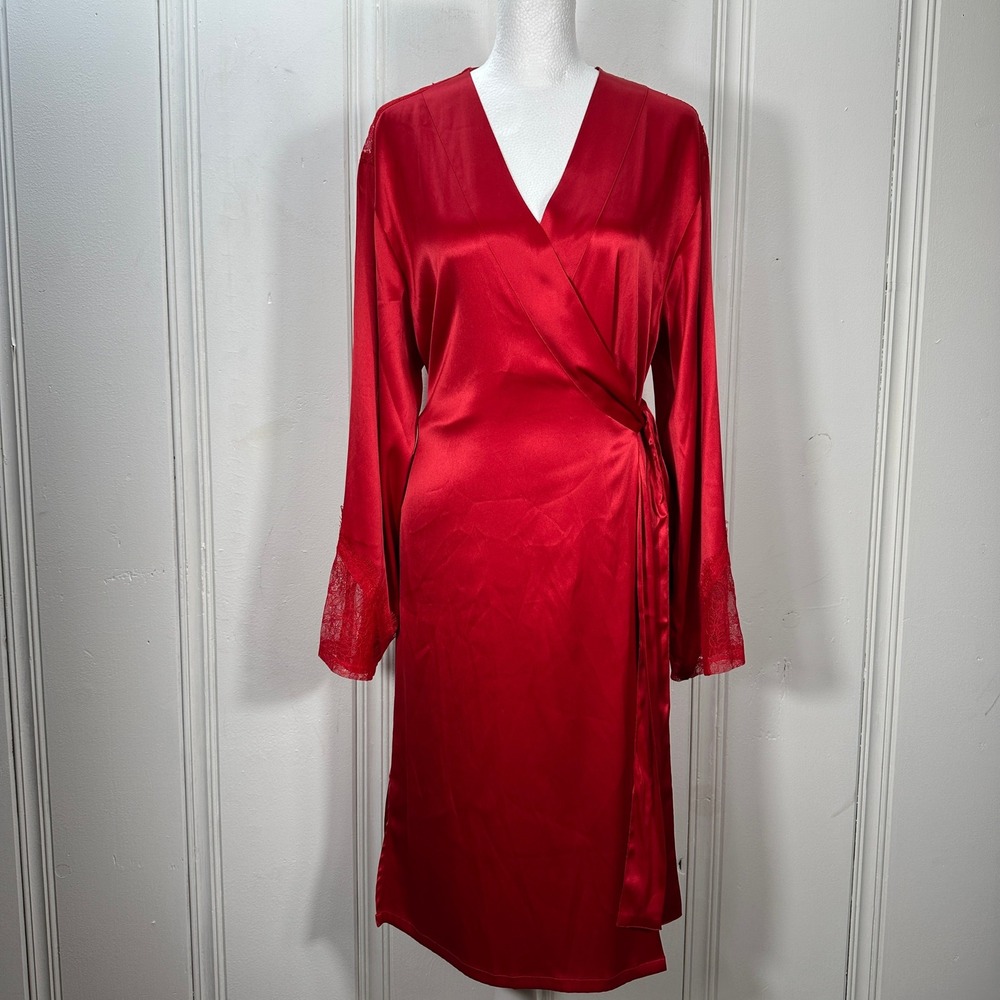Victoria's Secret Robe Womens M/L Red Excellent Satin Lace Back Wrap Kimono